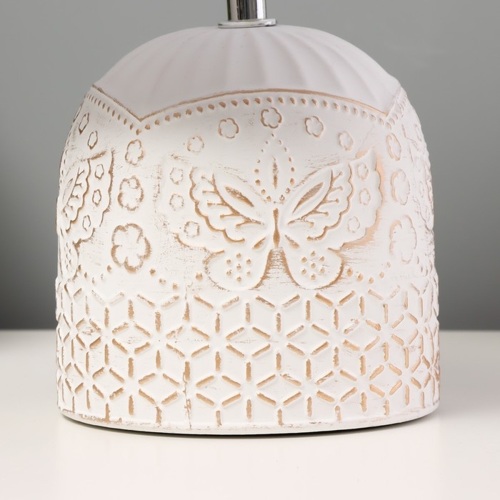 Настольная лампа "Нерис" Е14 40Вт  бело-золотой 20х20х29 см