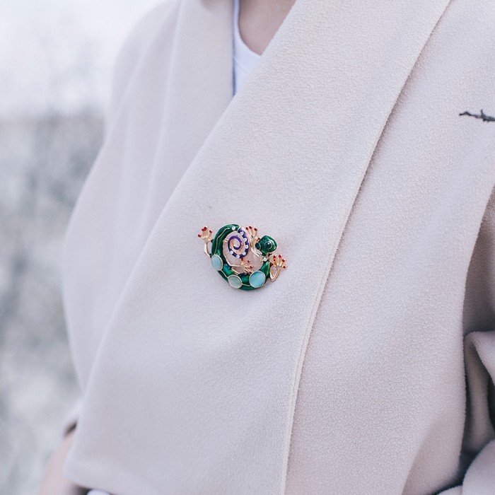 Брошь &laquo;Хамелеон&raquo;, цветная в золоте