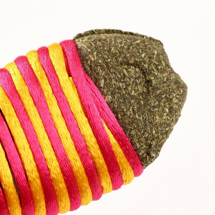 Игрушка для кошек из кошачьей мяты Игрушка для кошек из кошачьей мяты "Полосатая рыбка", 7 см, жёлтая/розовая