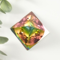 Фигурка стекло &laquo;Пирамида голография&raquo;, 4&times;4&times;4 см