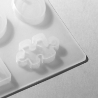 Молд силиконовый для изготовления украшений из эпоксидной смолы, 12 различных форм Молд силиконовый для изготовления украшений из эпоксидной смолы, 12 различных форм