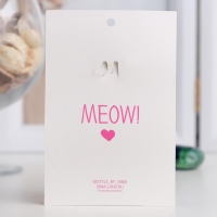 Брошь &laquo;Кошечка&raquo; в короне, цвет зелёный в золоте