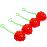 Мялка &laquo;Ягодка&raquo; на резинке, с гидрогелем