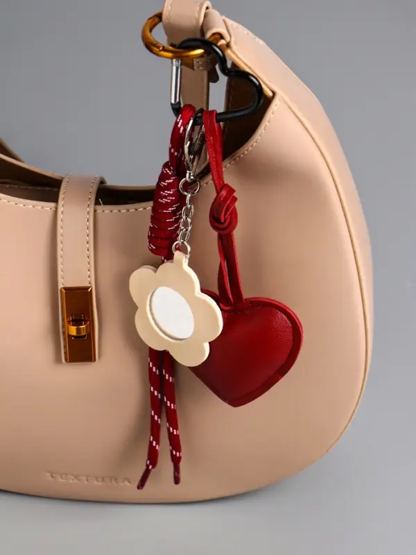 Брелок на карабине кожзам, текстиль "Сердце с цветком" бордо, с узлом, с зеркалом 26х7х2