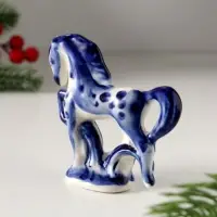 Сувенир Конь на подставке, 8х8 см, гжель