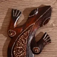 Панно &laquo;Геккон&raquo;, 31&times;11&times;1 см, дерево