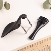 Набор аксессуаров для скрипки: Подставка, Колки, подбородник, струнодержатель, 1/2 Набор аксессуаров для скрипки: Подставка, Колки, подбородник, струнодержатель, 1/2