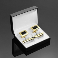 Набор мужской медный &laquo;Запонки+Зажим(6 см)для галстука&raquo; точеч рисунок, прямоуг, цвет чёрный в зол