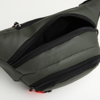 Поясная сумка на молнии, 3 наружных кармана, цвет зелёный Поясная сумка на молнии, 3 наружных кармана, цвет зелёный