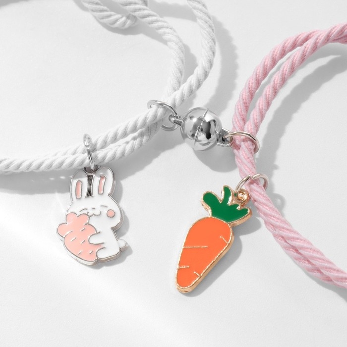 Браслеты &laquo;Неразлучники&raquo; ассоль, заяц и морковка, цвет бело-розовый