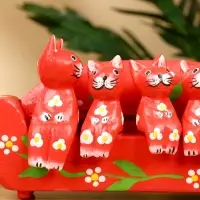 Сувенир "Кошачье семейство" дерево 20х5х10 см, цв. красный