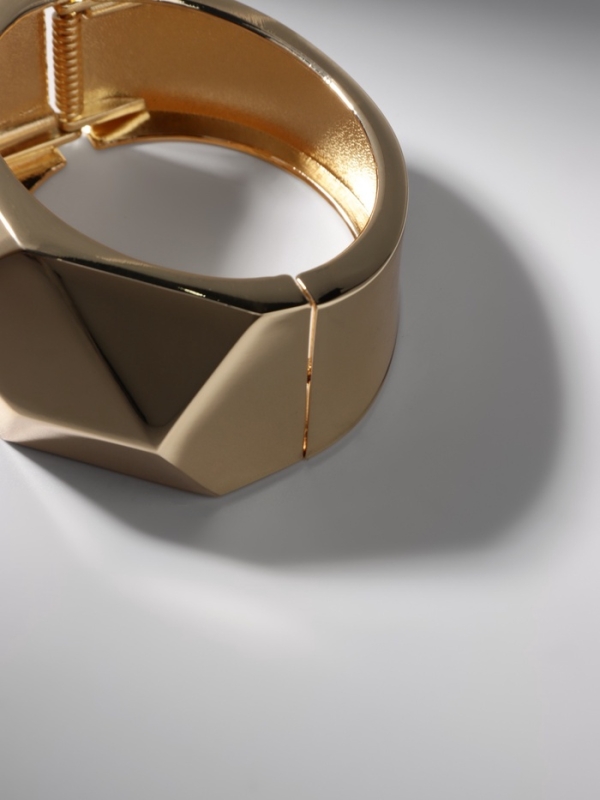 Браслет металл &laquo;Манжета&raquo; углы, цвет золото