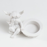 Подсвечник полистоун "Белоснежный ангел в раздумьях" 7,5х9,8х6 см