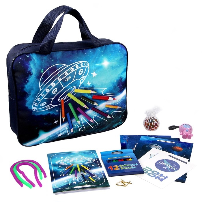 Подарочный набор школьника &laquo;Космос&raquo;, 11 предметов (цветные карандаши,блокнот,папка для тетрадей,тату,игрушка брелок,мялка,головоломка,наклейки)
