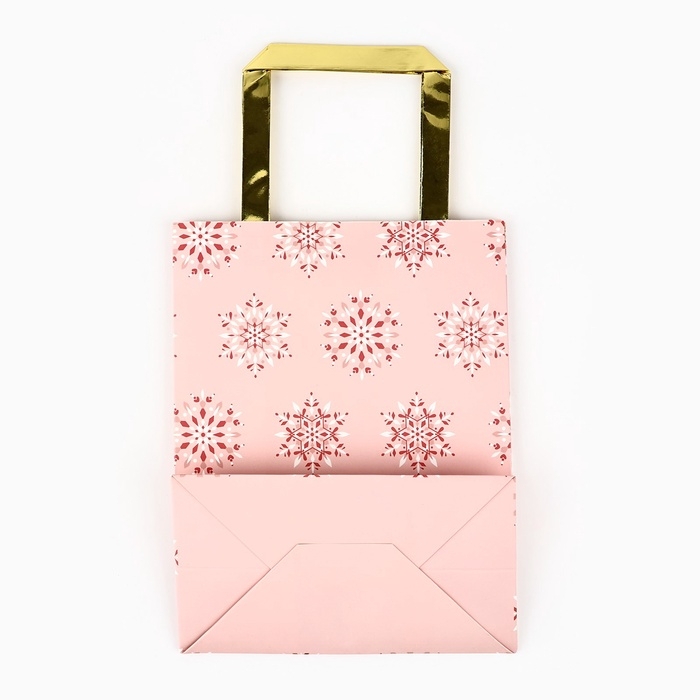 Пакет подарочный новогодний ламинированный &laquo;Танец снежинок&raquo;, MS 23 x 18 х 10 см