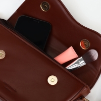 Сумка женская мессенджер на молнии, цвет красно-коричневый Сумка женская мессенджер на молнии, цвет красно-коричневый