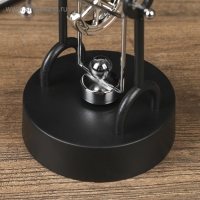 Маятник "Вечный двигатель" МИКС 20х16х11 см