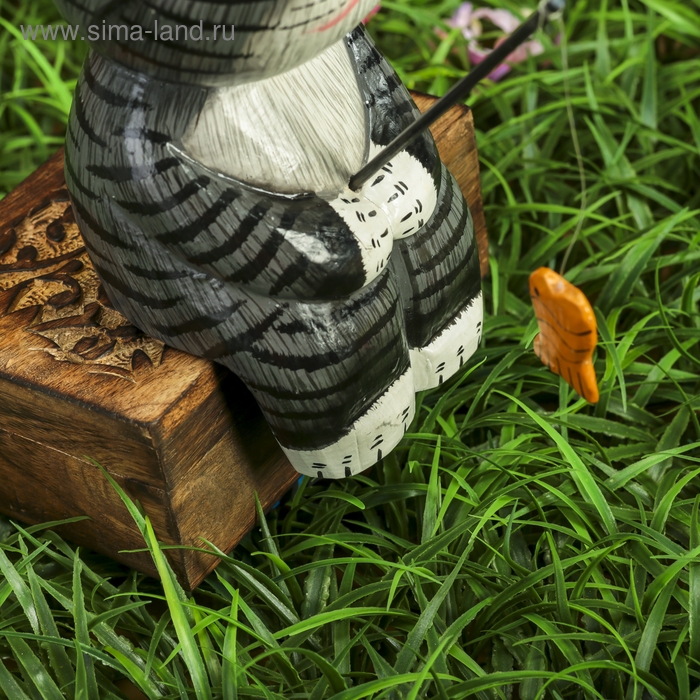 Сувенир дерево "Котёнок рыбак" серый 9х9х25 см