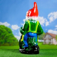 Садовая фигура "Гном с лейкой" большой 75х39х32см Садовая фигура "Гном с лейкой" большой 75х39х32см