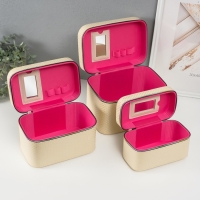 Шкатулка кожзам с зеркалом "Ромбы" сливки набор 3 шт 19х10,5х10,5 21х13х14 15х23х17 см