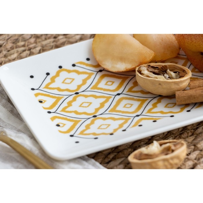 Блюдо керамическое &laquo;Орнамент&raquo;, 20.5 х 12.5 х 1.8 см, цвет белый