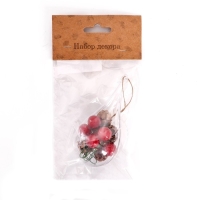 Новогодняя подвеска с природным декором &laquo;Капля с шишками&raquo;