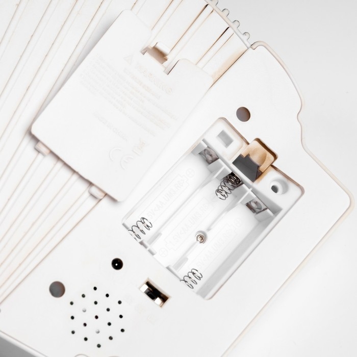 Фигура светодиодная &laquo;Семья снеговиков&raquo;, 18.5х6.3х23 см, музыка, батарейки ААх3 (не в комплекте), USB, свечение тёплое белое