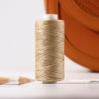 Нитки вощёные, плоские, 150D/16, 0,8 мм, 50 &plusmn; 2 м, цвет бежевый