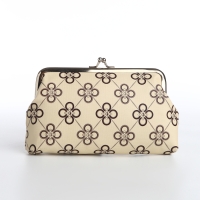 Косметичка на фермуаре, цвет бежевый Косметичка на фермуаре, цвет бежевый