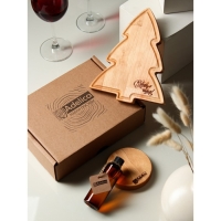 Подарочный набор деревянной посуды Adelica &laquo;С Новым Годом&raquo;, сервировочная доска елочка на подставке 22&times;18 см, масло 100 мл, магнит, в подарочной коробке