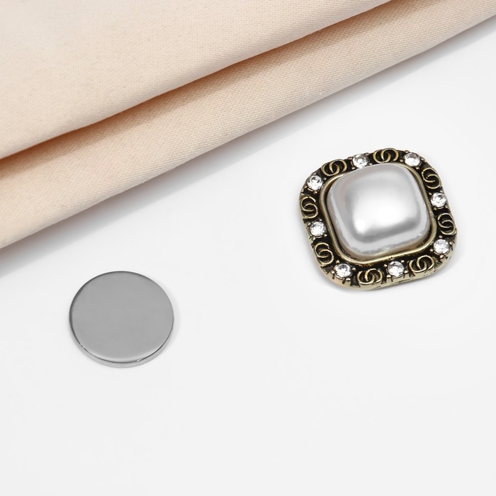 Магнит для платка &laquo;Жемчужина&raquo; квадрат, цвет белый в чернёном золоте