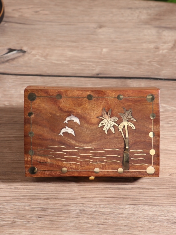 Шкатулка &laquo;Дельфины&raquo;, 15.5&times;10.5&times;5.5 см, дерево шишам, латунь