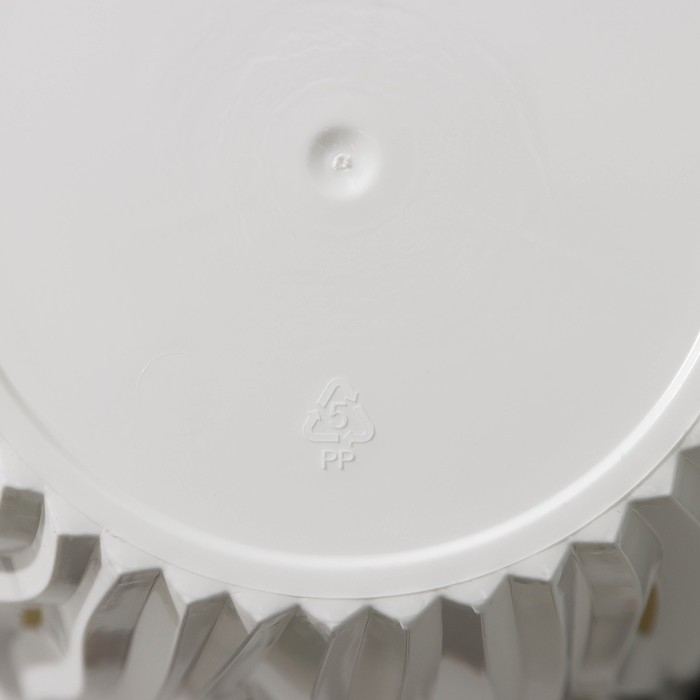 Кашпо для цветов со вставкой &laquo;Вдохновение&raquo;, 7,5 л, цвет белый/чёрный