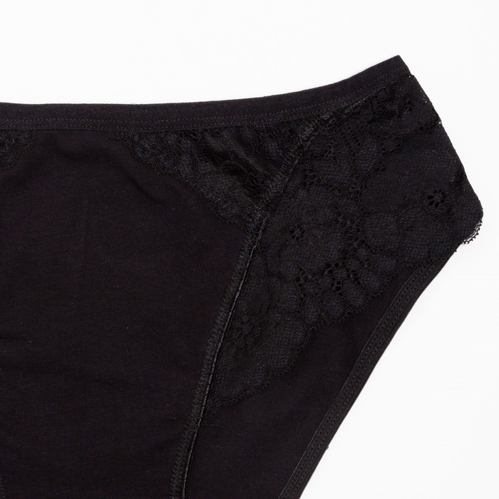Трусы женские слипы с кружевом, цвет чёрный, размер 52-54 (XXL)