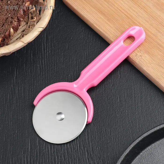 Нож для пиццы и теста Доляна &laquo;Наклон&raquo;, 16,5 см, цвет МИКС