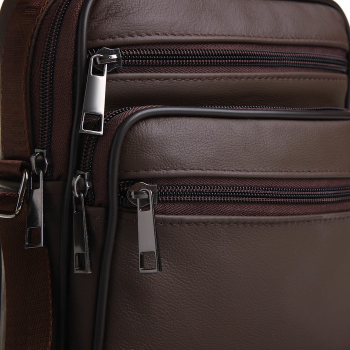 Сумка мужская на молниях, длинный ремень, цвет коричневый Сумка мужская на молниях, длинный ремень, цвет коричневый