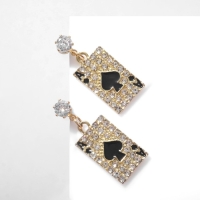 Серьги эмаль &laquo;Карты&raquo; пики, цвет чёрно-белый в золоте