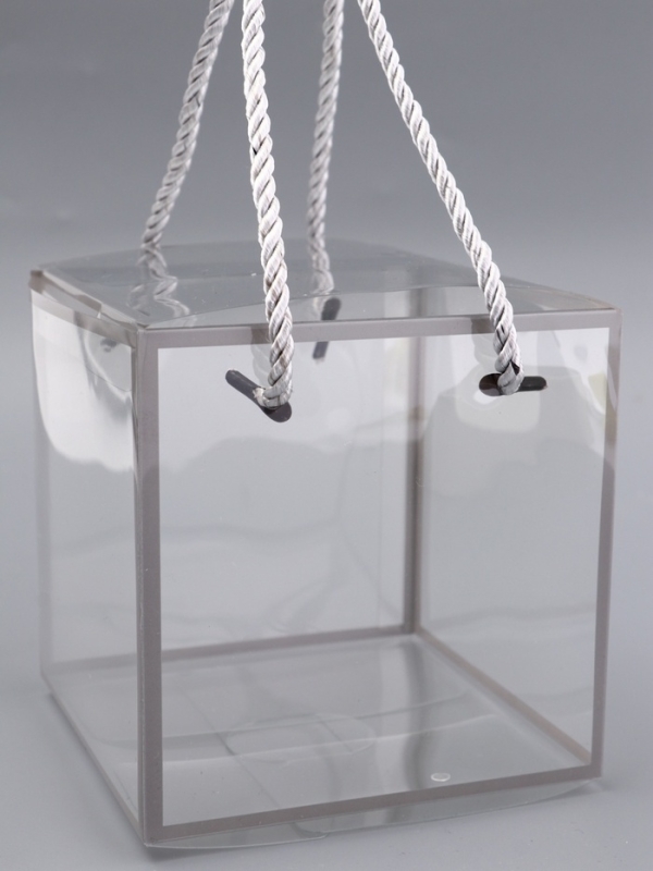 Коробка из PET с ручками, серебрянная, 12 х 12 х 12 см