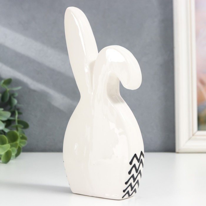 Сувенир керамика "Зая в волнах" 8х2,4х17,8 см