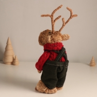 Декор "Олень в комбинезоне" Декор "Олень в комбинезоне"