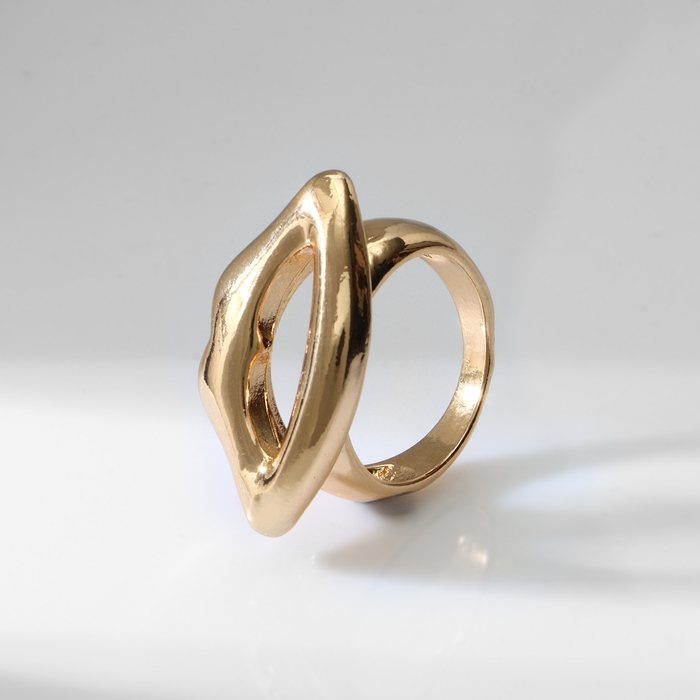 Кольцо металл «Тренд» губы, цвет золото, размер 16 Кольцо металл «Тренд» губы, цвет золото, размер 16