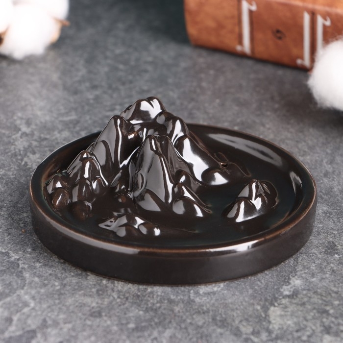 Подставка для благовоний &laquo;Горы&raquo;, стелющийся дым, 10&times;10&times;2 см