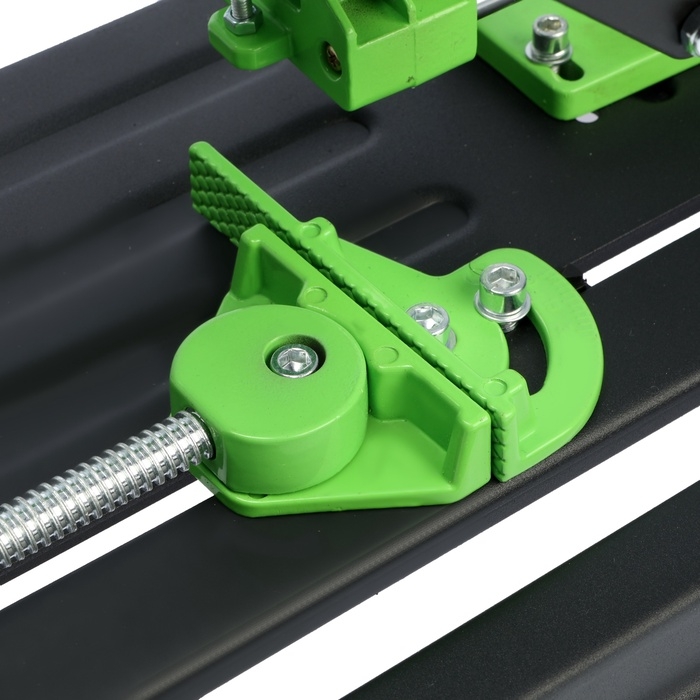 Стойка для УШМ ТУНДРА, d=100-125 мм, угловые тиски 45&deg;, движущаяся платформа