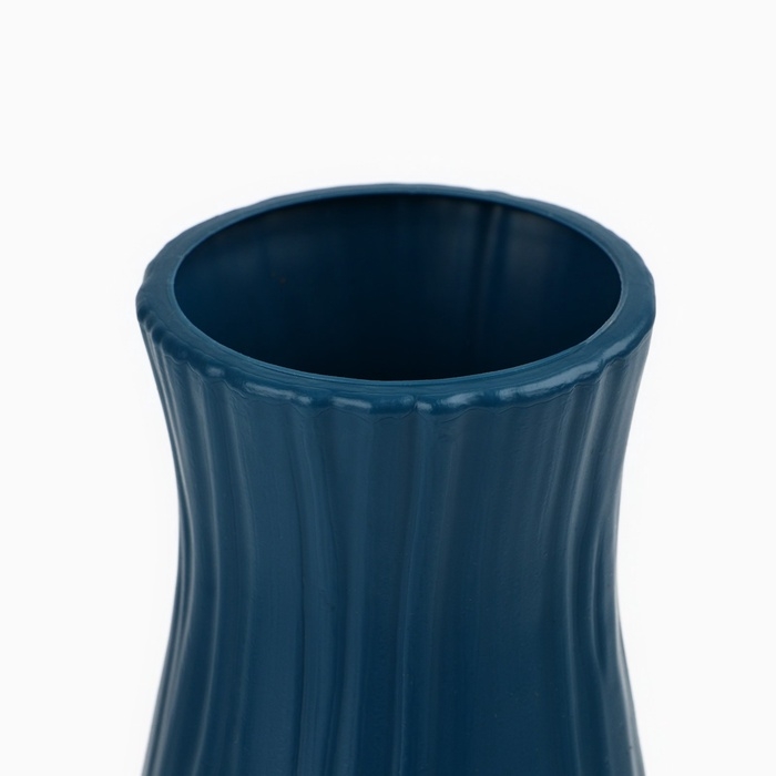 Ваза для цветов с подставкой пластиковая, 22 х 7,5 см Ваза для цветов с подставкой пластиковая, 22 х 7,5 см