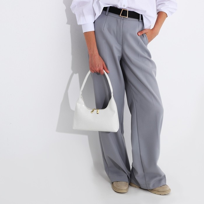 Сумка-багет на молнии, цвет белый