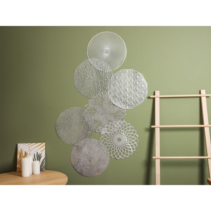 Салфетка сервировочная на стол &laquo;Гипноз&raquo;, d=38 см, цвет серебро