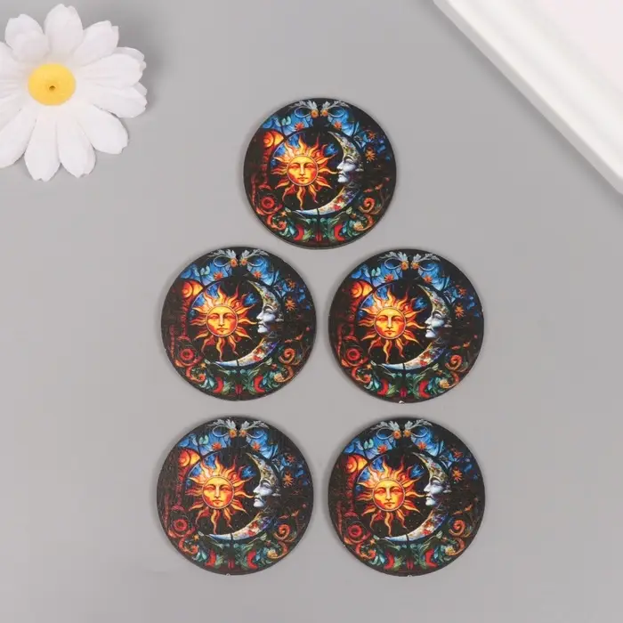 Декор для творчества дерево "Месяц и солнце" 4,6х4,6х0,3 см