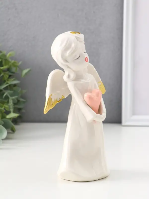 Сувенир керамика "Ангел поющий с сердцем" 10,5х6,5х18 см