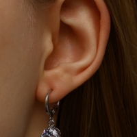 Серьги со стразами «Блум» висячие, цвет белый в серебре Серьги со стразами «Блум» висячие, цвет белый в серебре