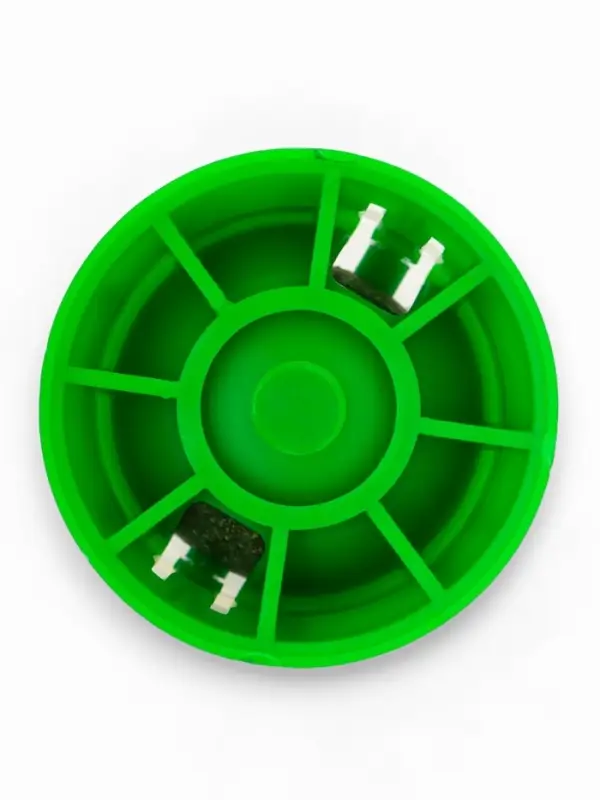 Игрушка для кошек из кошачьей мяты "Кот" на основании, 4,5х4,8х4,8 см, зеленая